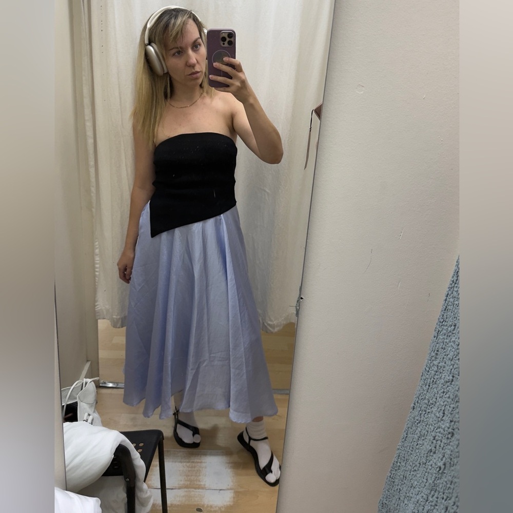 Elegant lilac skirt